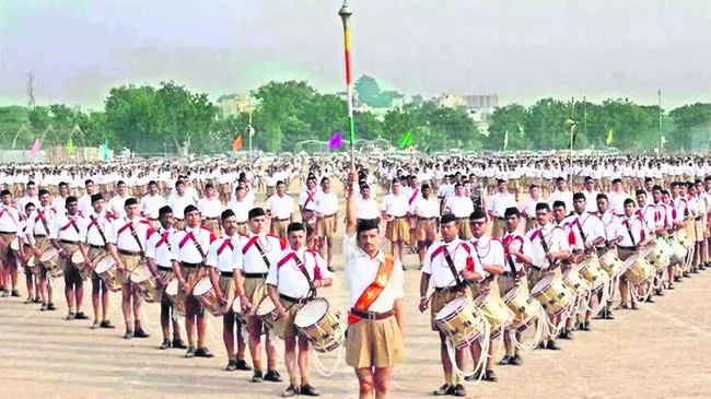 శతాబ్ది ప్రస్థానంలో కాషాయం రెపరెపలు 