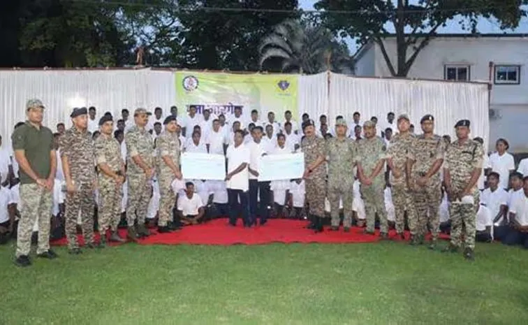Over 100 Maoists surrender in Chhattisgarhs Bijapur