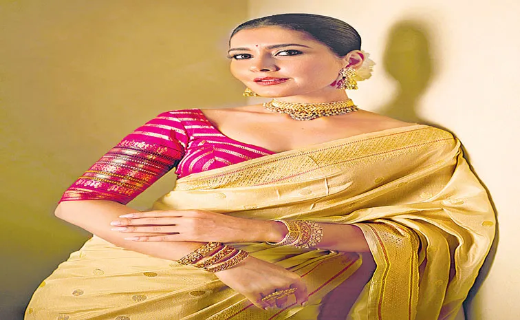 అమ్మవారిలా... ఐరన్‌ నారిలా...