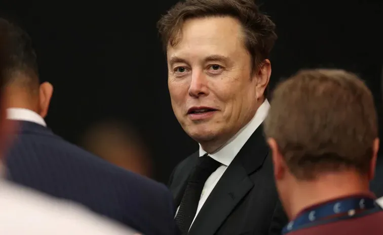 Elon Musk Is Now Worth 500 Billion Dollers Can Become A Trillionaire Soon