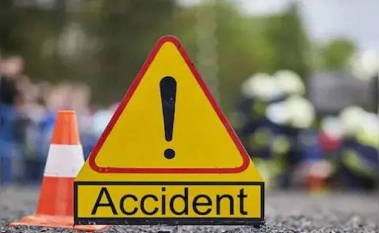 4,64,029 road accidents in the country in 2023