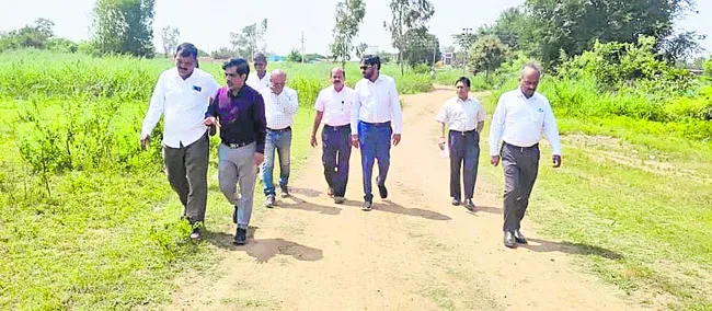 అభివృద్ధి వైపు అడుగులు