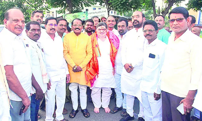 ఈడబ్ల్యూఎస్ తరహాలో బీసీ రిజర్వేషన్లు ఇవ్వాలి