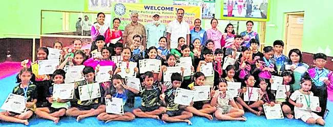 ముగిసిన జిల్లా స్థాయి జిమ్నాస్టిక్స్ టోర్నీ
