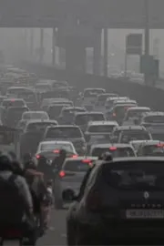 Delhi Pollution News: AQI Dips Air Turns Toxic Again Oct 20 Latest News5