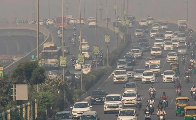 Delhi Pollution News: AQI Dips Air Turns Toxic Again Oct 20 Latest News