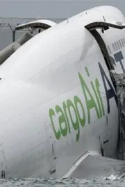Turkish cargo plane skids off Hong Kong runway Video Viral2