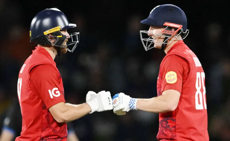 ENG vs NZ: హ్యారీ బ్రూక్‌ విధ్వంసం... ఫిల్‌ సాల్ట్‌ ధనాధన్‌