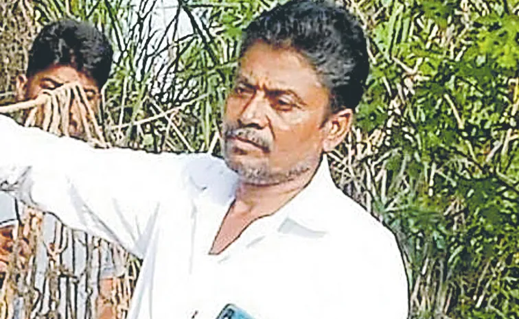 వేటగాళ్ల ఉచ్చుకు ఫారెస్ట్‌ ప్రొటెక్షన్‌ వాచర్‌ బలి