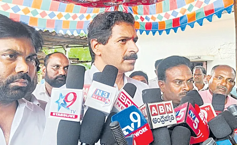 లక్ష్మీనాయుడు హత్యలో మొదటి ముద్దాయి పవన్‌కళ్యాణే