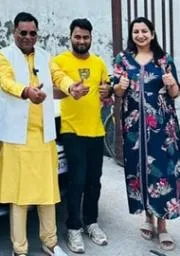 Entrepreneur gives away 51 luxury cars to his team for Diwali9