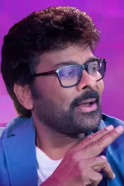 Megastar Chiranjeevi Meesala Pilla SOng Gets Record Views5