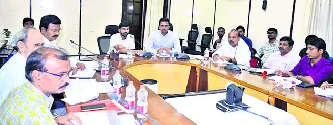 రెవెన్యూ క్రీడలు విజయవంతం చేయాలి