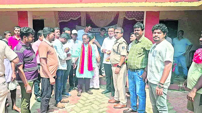 మల్కన్గిరి సబ్ జైల్లో దీపావళి సంబరాలు