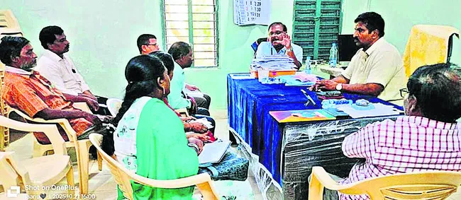 ‘ఆశ్రమ’ విద్యార్థుల ఆరోగ్యపై ప్రత్యేక దృష్టి సారించాలి