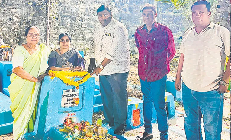 diwali festival in Hindu cemeter