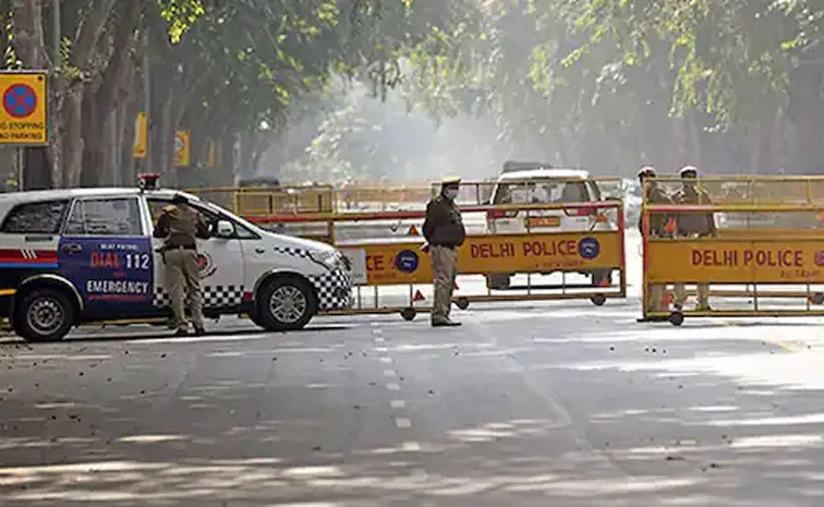 Delhi Boy Kidnapped By Fathers Driver Cops Say Revenge 