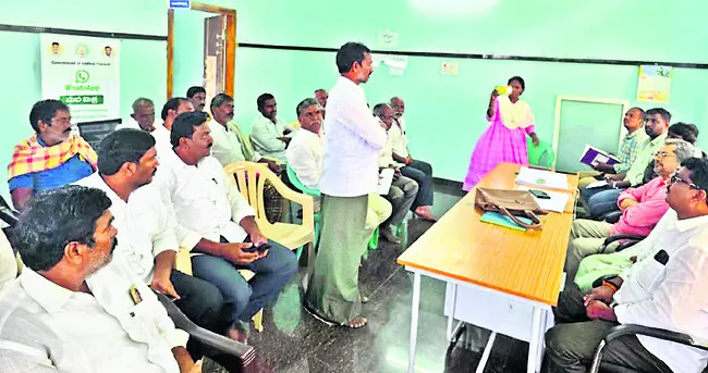 స్థానికేతరుల ఓట్ల నమోదుకు యత్నం