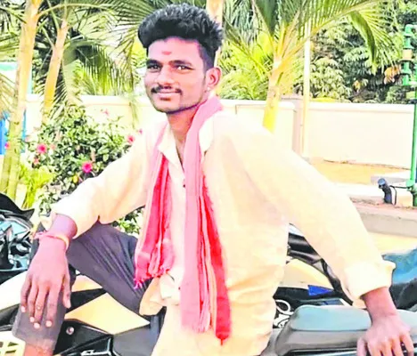 భార్య కాపురానికి రావడం లేదని..