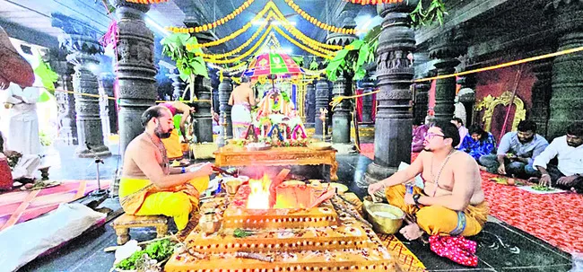 సింహగిరిపై విశేషంగాశ్రీనృసింహ హోమం