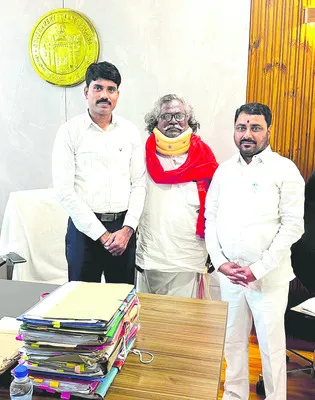 మొగులయ్యకు న్యాయం చేస్తాం
