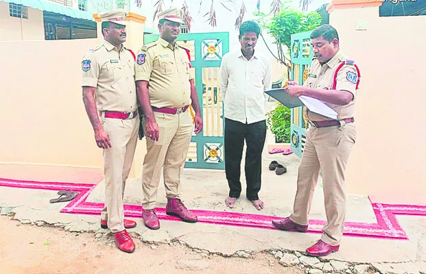 గతాన్ని మరచి ముందుకు సాగండి