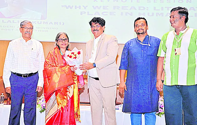 విలువలతో కూడిన సాహిత్యంతో మానవ సంబంధాలు మెరుగు 