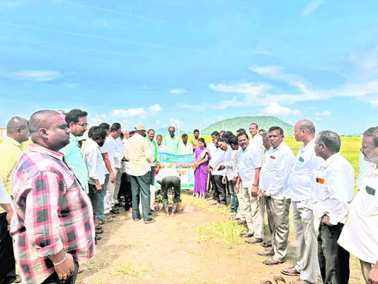 దళారులకు ధాన్యం విక్రయించొద్దు