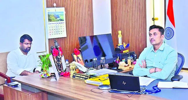 అధికారులంతా అప్రమత్తంగా ఉండాలి