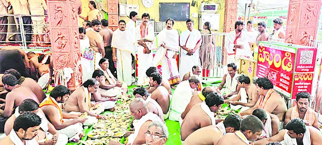 వాడపల్లి వెంకన్నకు రూ.1.87 కోట్ల ఆదాయం