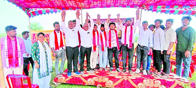 విద్యార్థుల సమస్యలు పరిష్కరించాలి 