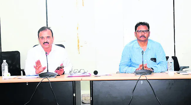 సీఎమ్మార్‌ గడువులోగా అందించాలి