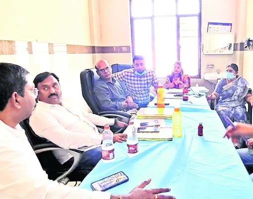 ప్రసవాల సంఖ్యను పెంచాలి