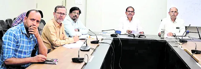 లక్ష్యం.. లక్ష మెట్రిక్ టన్నులు