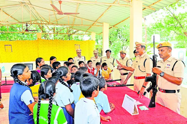 అమరుల త్యాగాలు మరువలేనివి