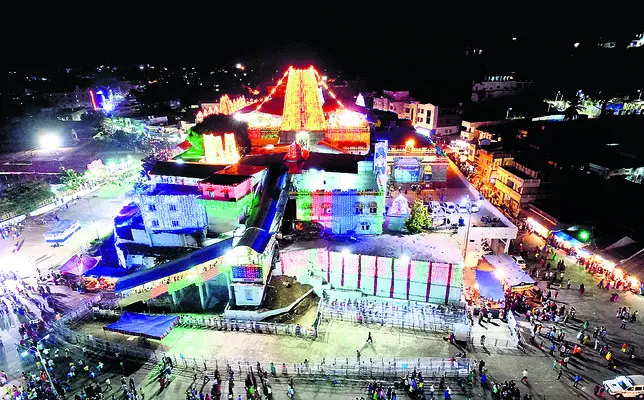 అభివృద్ధి ప్ర‘దాతలు’