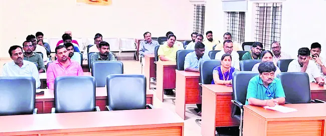 గ్యాస్‌ సిలిండర్‌ ప్రమాదాలు అరికట్టండి