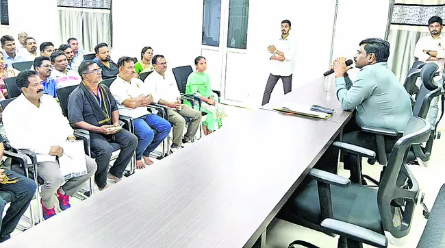 ప్రతిష్టాత్మకంగా చెస్పోటీలు నిర్వహించాలి