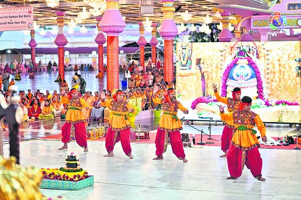 సాయి కీర్తనం.. ఆధ్యాత్మిక సంబరం