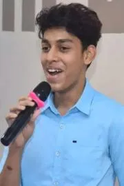 19-Year-Old Chennai Man Who Knows 400 Languages 9