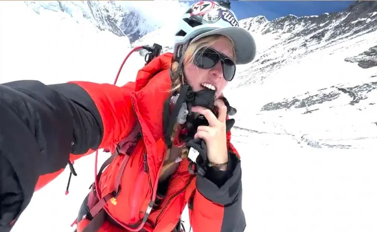 Viral Video: Australian Teens Harrowing Everest