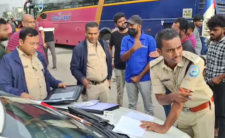 హైదరాబాద్లో ట్రావెల్స్ బస్సులు, వాహనాల తనిఖీలు.. చలాన్లు చెల్లిస్తేనే అనుమతి..
