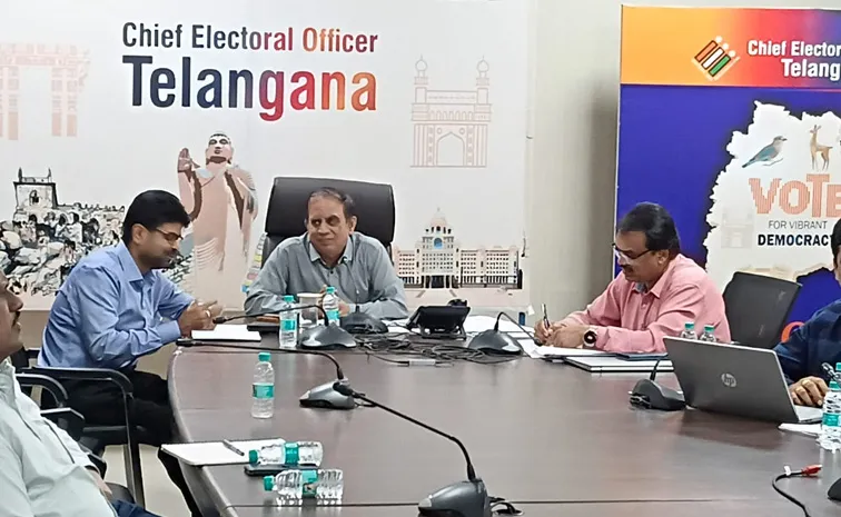ఓటర్ల జాబితా సవరణపై సమీక్ష..  తెలంగాణలో SIR