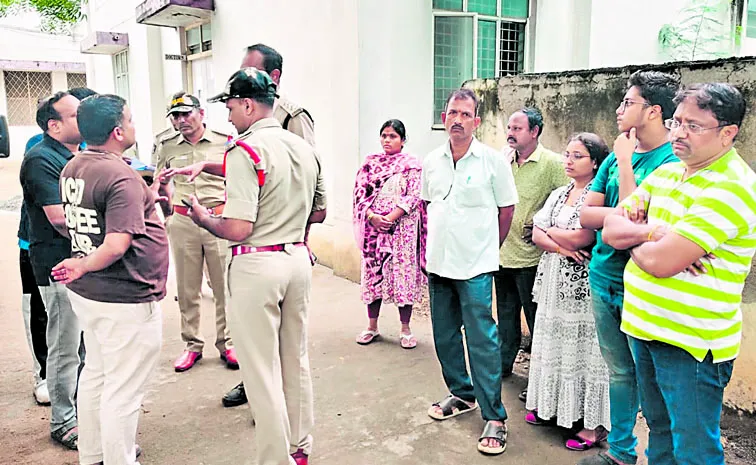 Those who died in road accidents tried desperately to save their lives until the end