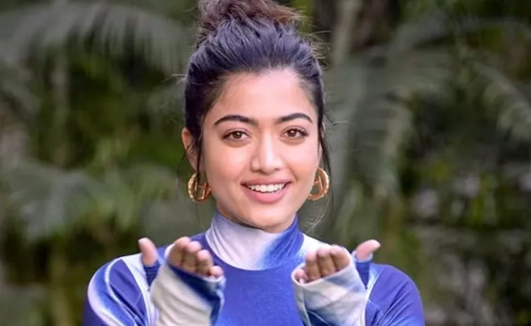 అర్థరాత్రి 2 వరకు షూటింగ్.. డ్రెస్సింగ్ రూమ్లోనే రెస్ట్, రష్మిక కష్టాలు!