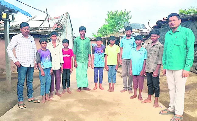 హాజరు అంతంతే..!