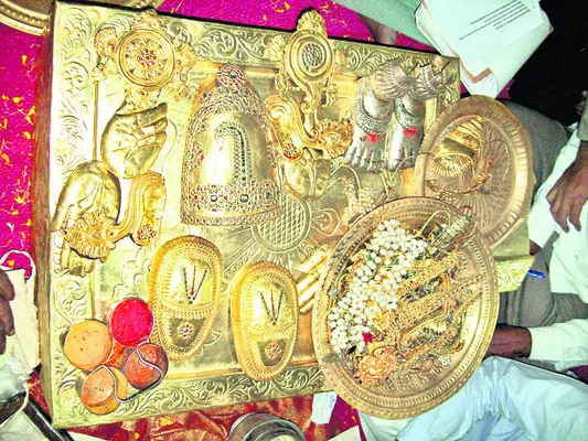 నేడు అలంకారోత్సవం