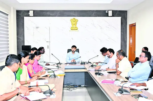 కొనుగోలు కేంద్రాలను పకడ్బందీగా నిర్వహించాలి 