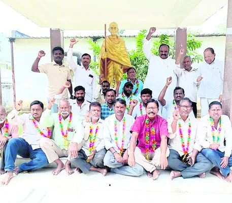 తొమ్మిదో షెడ్యూల్లో చేర్చాలి