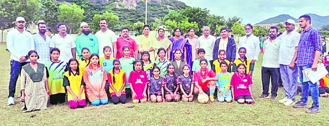 జిల్లా పుట్‌బాల్‌ జట్లు ఎంపిక 